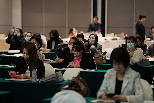 LINE ALBUM 1-12-63 ๒๒๐๑๑๒ 135