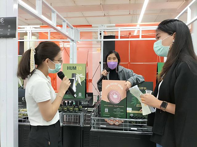 LINE ALBUM 61164 ๒๑๑๑๐๘ 16