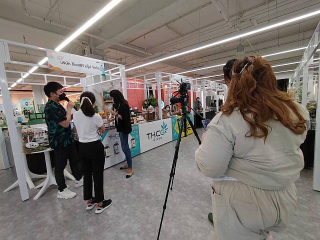 LINE ALBUM 61164 ๒๑๑๑๐๘ 47