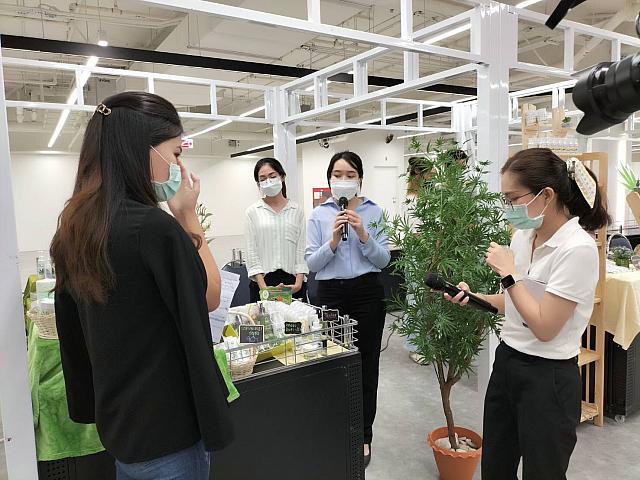 LINE ALBUM 61164 ๒๑๑๑๐๘ 5