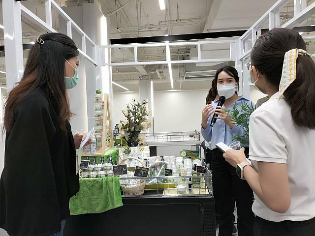 LINE ALBUM 61164 ๒๑๑๑๐๘ 7