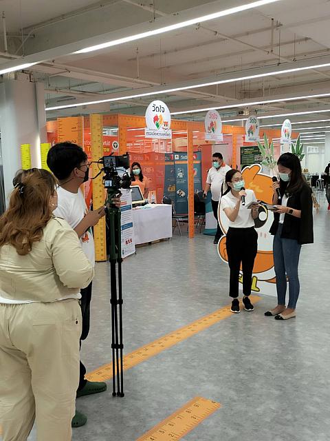 LINE ALBUM 61164 ๒๑๑๑๐๘ 83