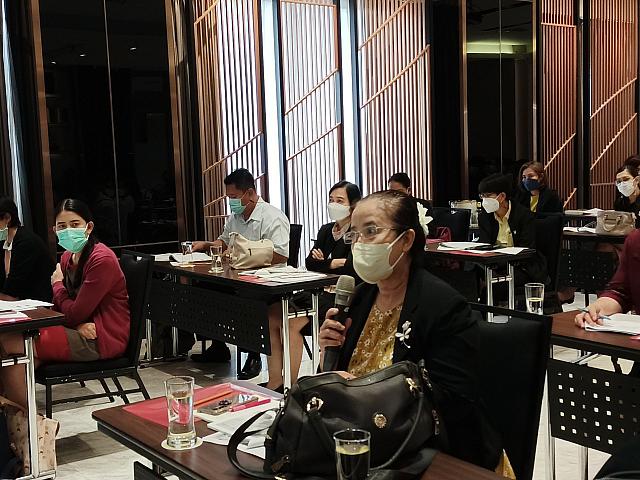 LINE ALBUM อบรมระบาด18-19 ๒๒๐๔๒๗ 19