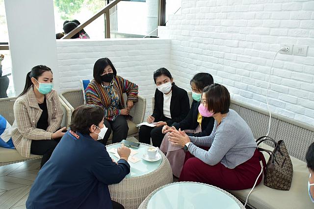 LINE ALBUM 1-2 กพ 66 ๒๓๐๒๐๖ 215