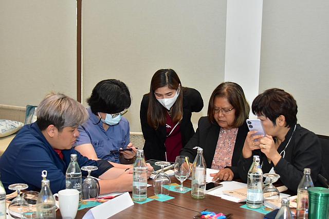 LINE ALBUM 3 กพ 66 ๒๓๐๒๐๖ 23